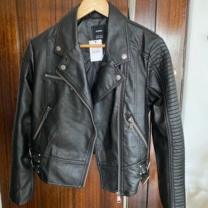Cotton:On Vegan Leather Crop Biker Jacket (Sz 6)